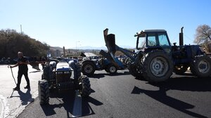 Αγρότες: Σήμερα η εξειδίκευση των μέτρων στήριξης – Συντονισμός των μπλόκων μετά τις κυβερνητικές ανακοινώσεις