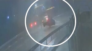 Ανεμοστρόβιλος σήκωσε στον αέρα αυτοκίνητο στην Ηλεία