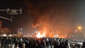 Αιματοχυσία στο Ιράν: Γιατρός κάνει λόγο για 217 νεκρούς - «Βρισκόμαστε σε πόλεμο» λέει η Τεχεράνη