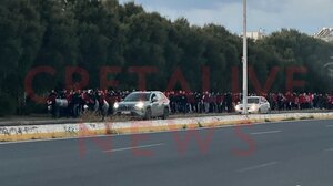 Super cup: Έφτασαν με τα πλοία της γραμμής οι φίλαθλοι του Ολυμπιακού - Δείτε βίντεο και φωτογραφίες