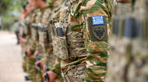 Σε τροχιά κινητοποιήσεων η ΠΟΜΕΝΣ για το νέο βαθμολόγιο των στρατιωτικών