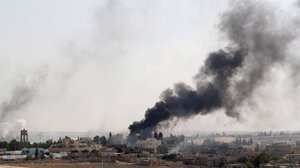 Συρία: Ο στρατός βομβάρδισε κουρδικές συνοικίες του Χαλεπιού και τους ζητά να παραδοθούν