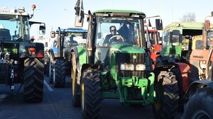 Τι ισχύει για τα αγροτικά μπλόκα σήμερα - Πού υπάρχουν αποκλεισμοί