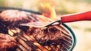 Η νέα νομοθετική ρύθμιση για τις ψησταριές στα πανηγύρια και η διάψευση