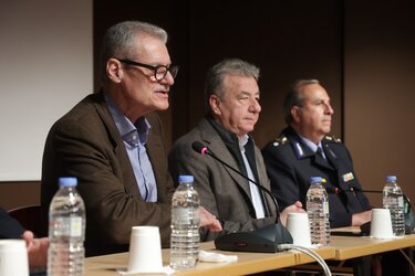 Σύσκεψη, Τουρνάς, Ηράκλειο