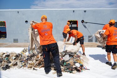 Ακτές, καθαρισμός, πρόγραμμα Τυφώνας
