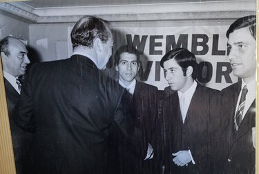 Γουέμπλεϊ Βλάχος