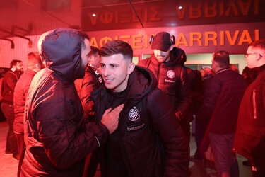 αποστολή ΟΦΗ αποθέωση