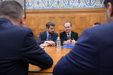 Σημανδηράκης-Μαρινάκης