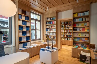 panepistimiakes ekdoseis kritis