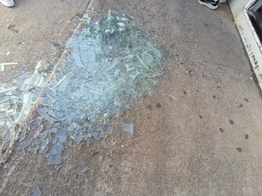 Καλλιτεχνικό Σχολείο, Πόρτα, Κατάρρευση, Πόρτα 