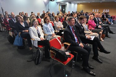 Περιφέρεια Κρήτης, Διάκριση, Βαρσοβία