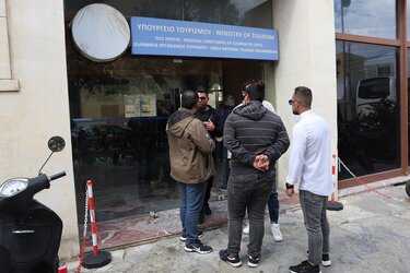 Ταξί, Διαμαρτυρία, ΕΟΤ