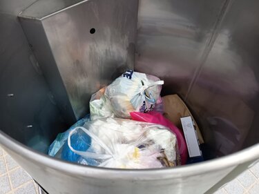 Υπόγειοι κάδοι, σκουπίδια