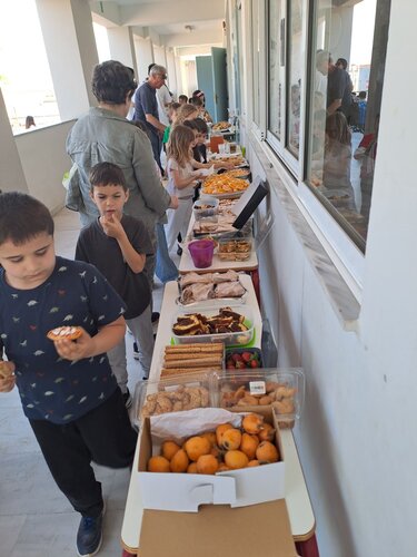 Δημοτικό Σχολείο Βαρυπέτρου