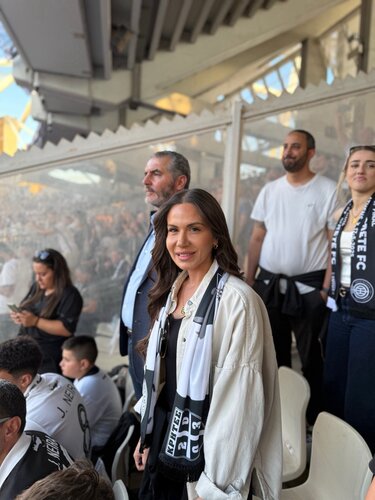 Ελένη Βατσινά