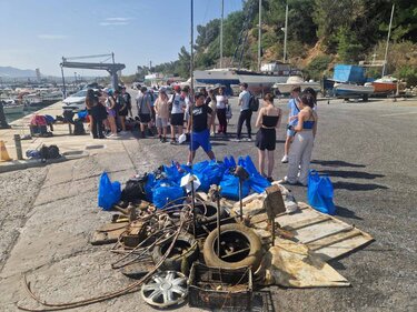 Λιμενάρχης καθαρισμοί