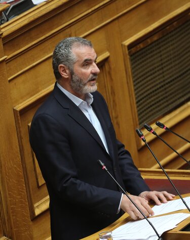 Μανώλης Χνάρης