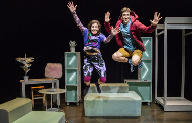 θεατρική παράσταση