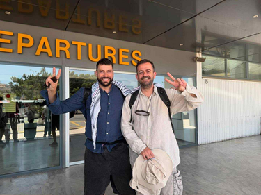 Μανώλης Μούστος, Γιατρός στο Βενιζέλειο Νοσοκομείο , μέλος της αποστολής