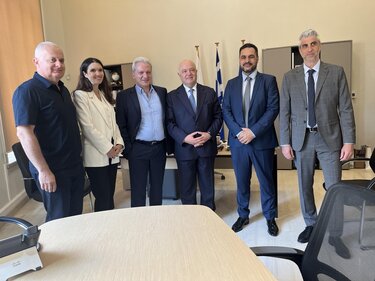 Συνάντηση του Δημάρχου Ηρακλείου Αλέξη Καλοκαιρινού με τον Πρόεδρο της Eurobank Γιώργο Ζανιά 