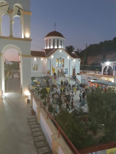 Αγία Μαρίνα Βόνη, Πιστοί