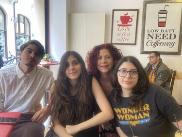 oikogeneia halkiadaki