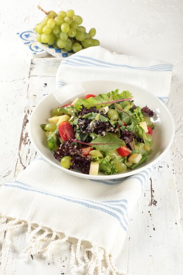 Το Κρητικό Μενού της MINOAN LINES παρουσιάζει τις νέες καλοκαιρινές γεύσεις, βασισμένες στην εποχικότητα & τις φρέσκες πρώτες ύλες