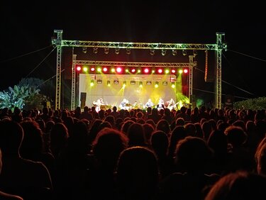 Νίκος Πορτοκάλογλου, Γιάννης Κότσιρας