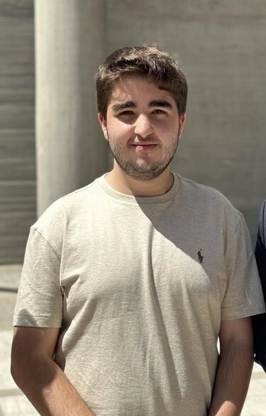 Φοιτητές, Σπινθάκης