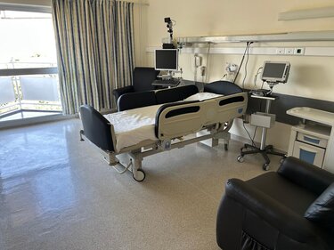 Κλινική Επιληψίας, Εγκαίνια