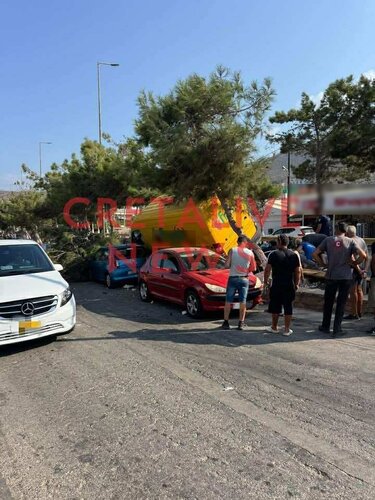 Νεκρός άνδρας μετά από παράσυρση στη Χερσόνησο - Δείτε εικόνες