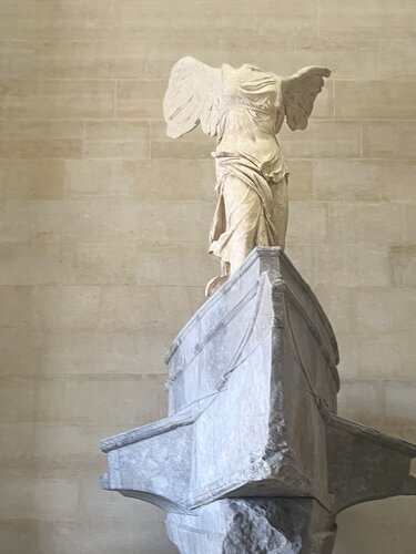 Νίκη Σαμοθράκης Λούβρο