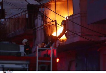 Φωτιά σε επιχείρηση