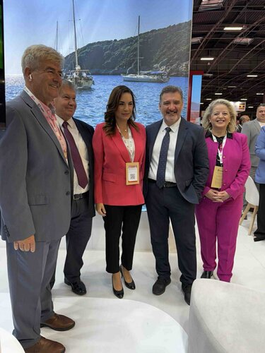 περιφέρεια-εκθεση-Παρίσι