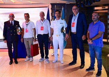 Κρουαζιερόπλοιο, Άγιος Νικόλαος