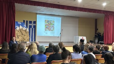 «Τρεις Ιστορίες σε γκρίζο χρώμα»- Συγκινητική εκδήλωση από τους μαθητές της ΣΤ’ Τάξης του Δημοτικού Σχολείου Καστελλίου