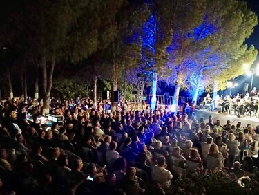 Με φόντο την παράδοση και την κρητική φιλοξενία η αυλαία του 2ο Φεστιβάλ Τεχνών και Πολιτισμού του Δ. Χερσονήσου