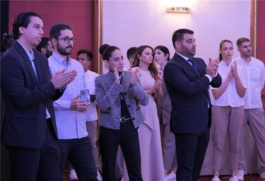 Μεταξάς, Κόσμος