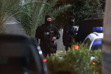 Βορίζια-Αστυνομικό Μέγαρο - Παράδοση