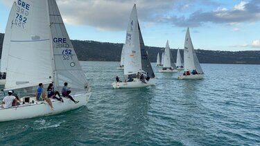 ιστιοπλοΐα j24