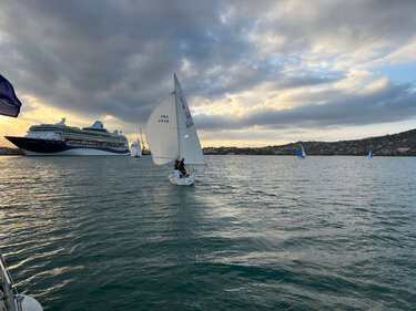 ιστιοπλοΐα j24