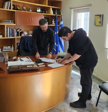 Δήμος Μαλεβιζίου, Συμβάσεις