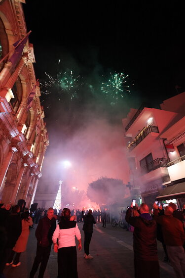 «Πήρε φωτιά» το Ηράκλειο: Το μοναδικό σόου για τα 100 χρόνια του ΟΦΗ!