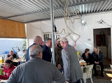 Παραμονή Χριστουγέννων μαζί με τους εργαζομένους στο οδοκαθαρισμό ο Δήμαρχος Ηρακλείου Αλέξης Καλοκαιρινός