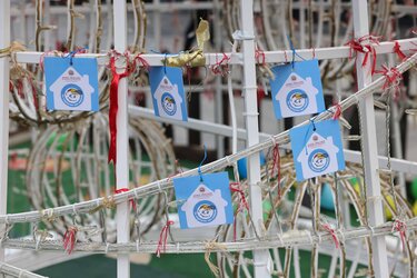 «Ένα Δέντρο Γεμάτο Παιδικά Χαμόγελα» - Ζεστασιά και χαμόγελα στην εκδήλωση του Δήμου Ηρακλείου - video