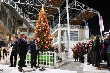 ΠΣΚΗ, Φωταγώγηση