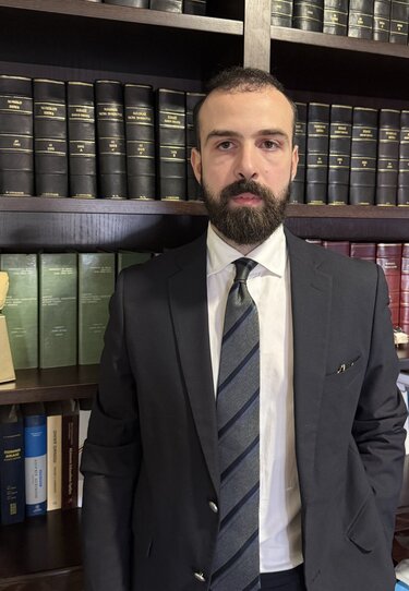 Νίκος Στειακάκης δικηγόρος