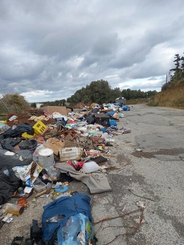 Σκουπίδια Κορακοβούνι