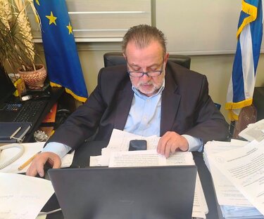 Βασιλης Κεγκέρογλου